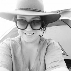 Meet your Posher, Centaine